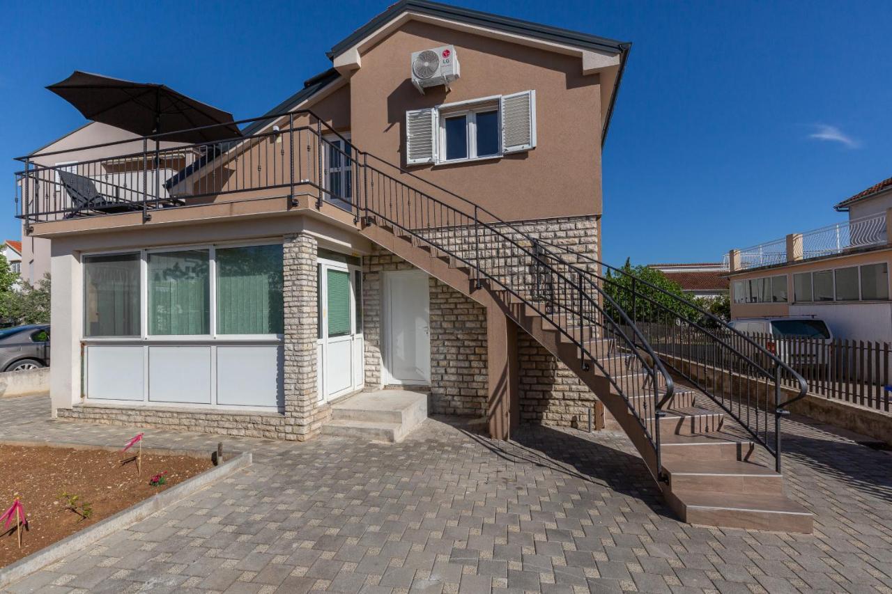 D&D Apartmani Биоград-на-Мору Экстерьер фото
